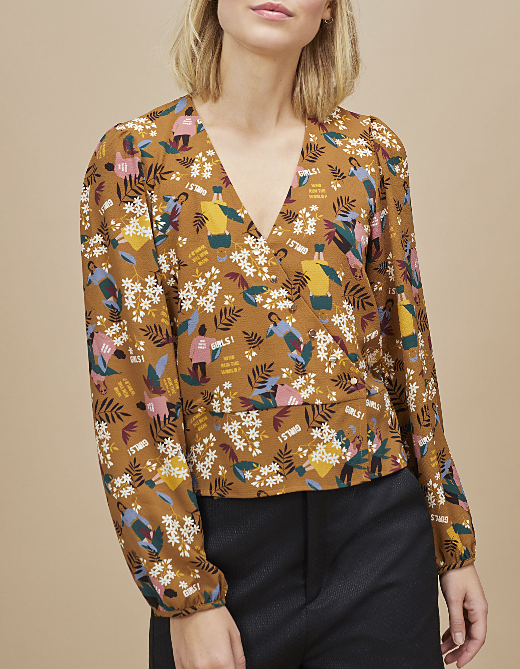 I.Code camel blouse with Women flowers print